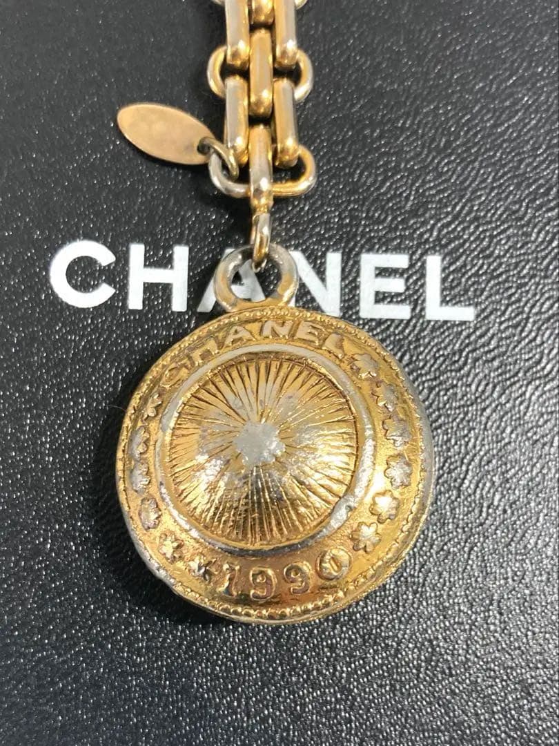 CHANEL シャネル　キーホルダー　キーリング　バッグチャーム　ゴールド　箱付