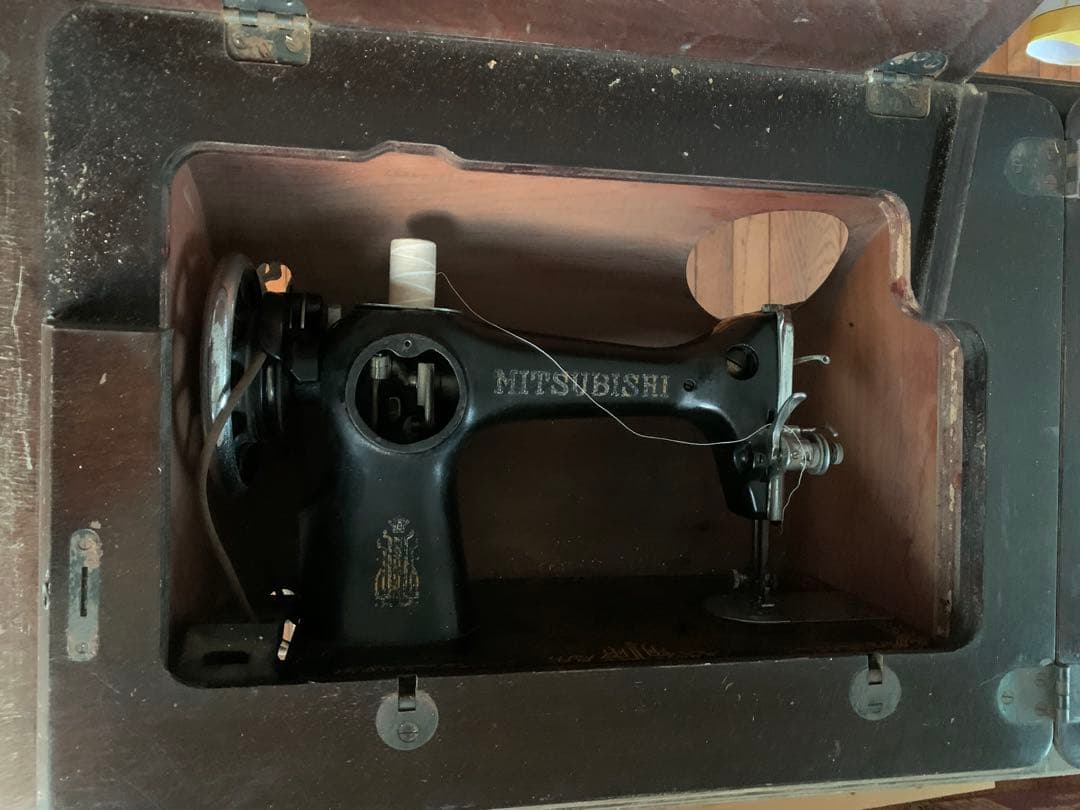 足踏みミシン　昭和レトロ　アンティーク　古道具　カフェインテリア