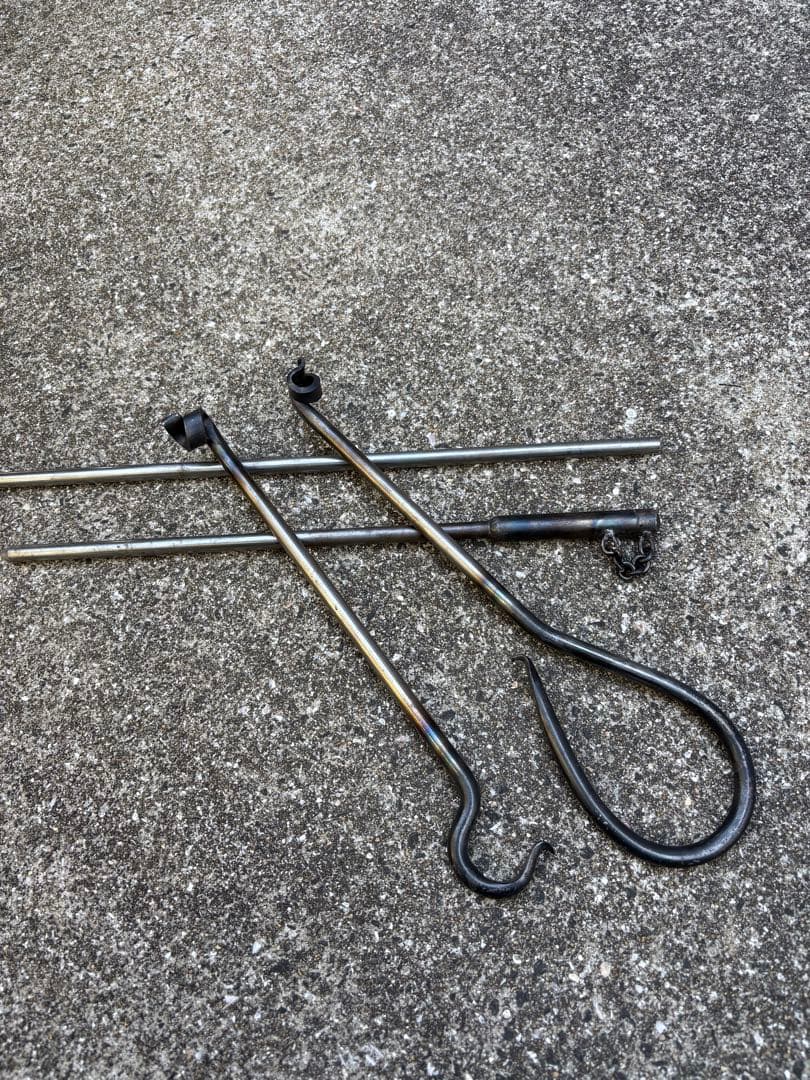 ハンドメイド　焚き火ハンガー　ファイヤーアンカー