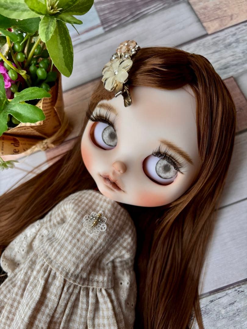 カスタムアイシードール　ネオサイズ　白肌　本体のみ