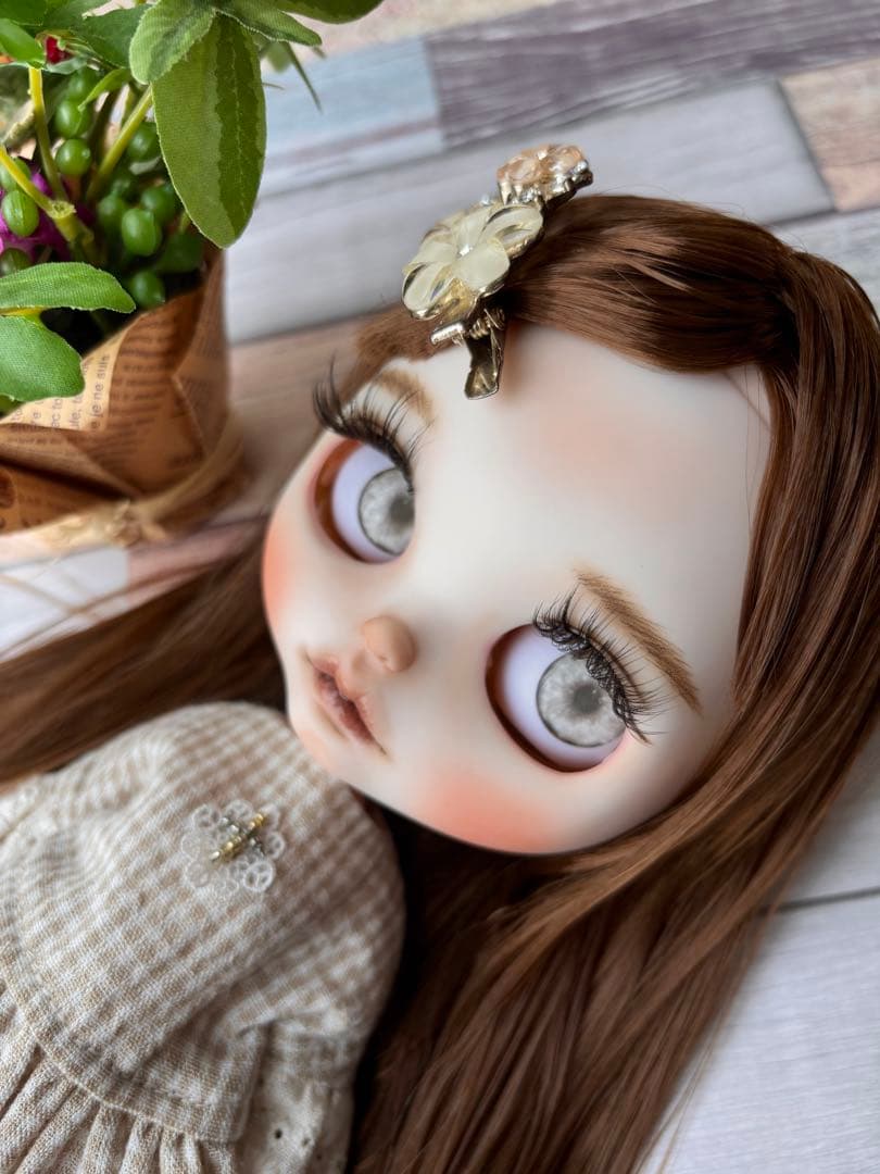 カスタムアイシードール　ネオサイズ　白肌　本体のみ