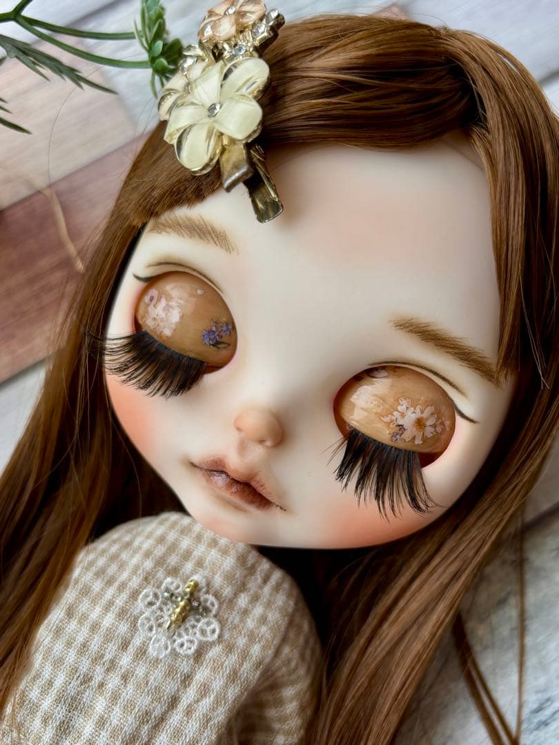 カスタムアイシードール　ネオサイズ　白肌　本体のみ