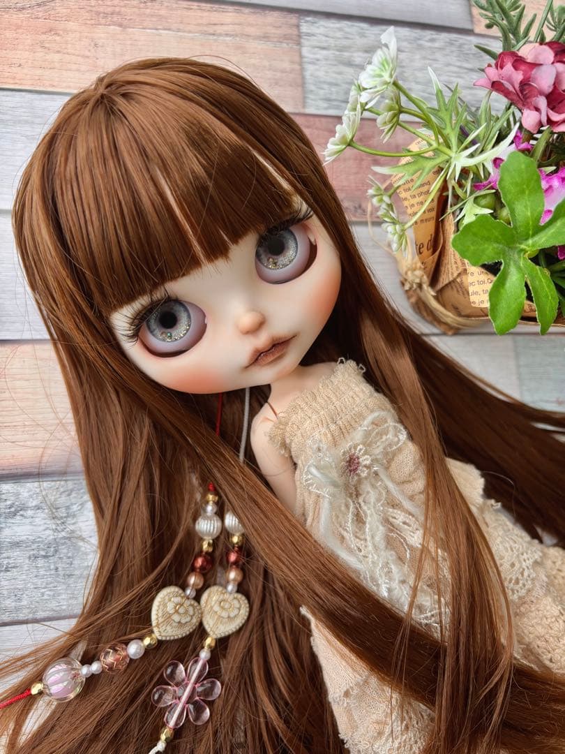 カスタムアイシードール　ネオサイズ　白肌　本体のみ