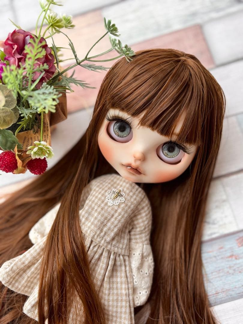 カスタムアイシードール　ネオサイズ　白肌　本体のみ