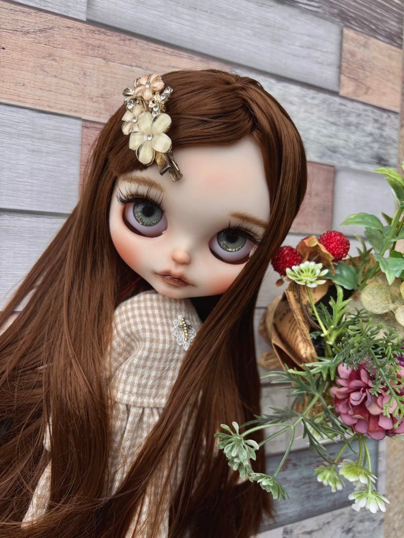 カスタムアイシードール　ネオサイズ　白肌　本体のみ