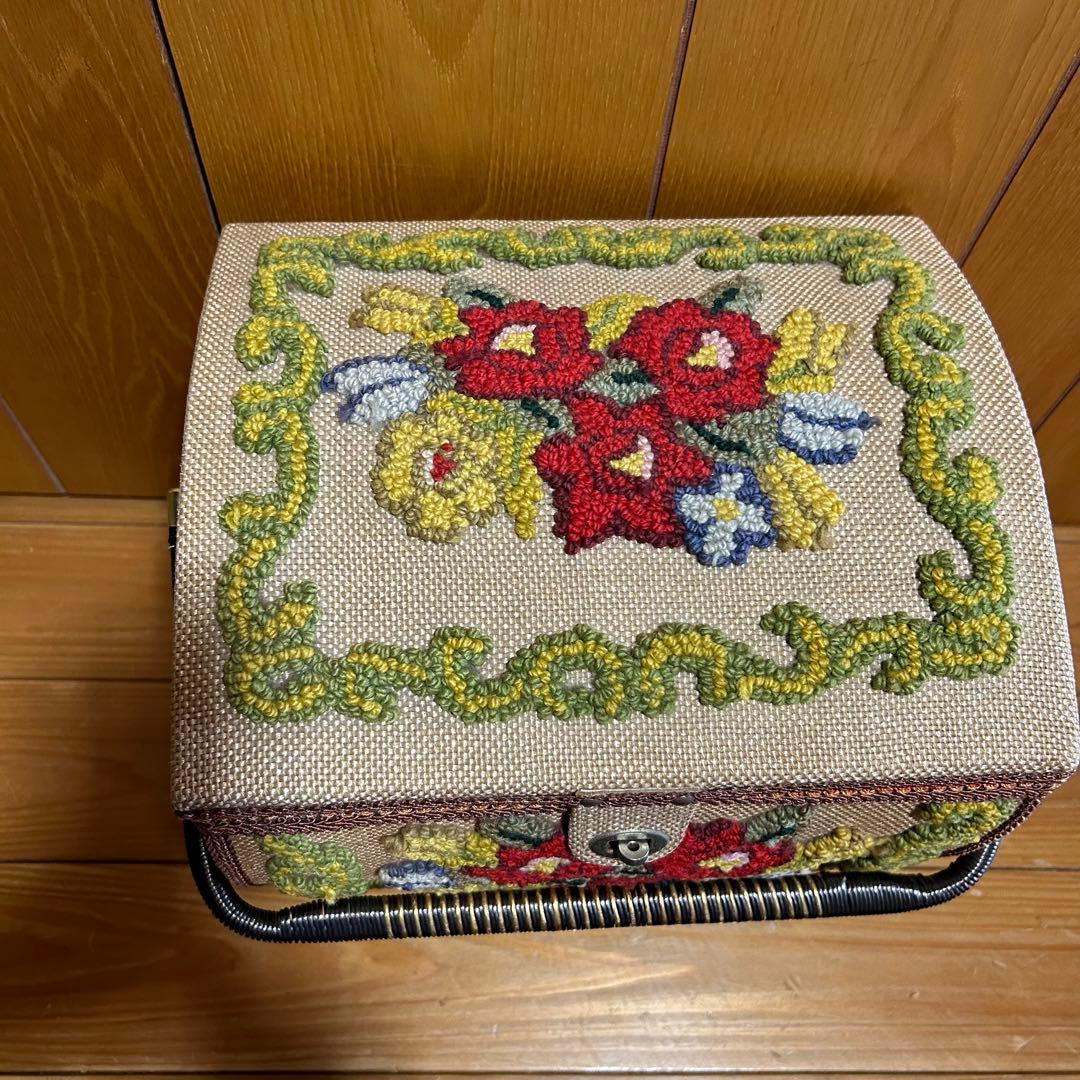 昭和レトロ　アンティーク裁縫箱　小物入れにも