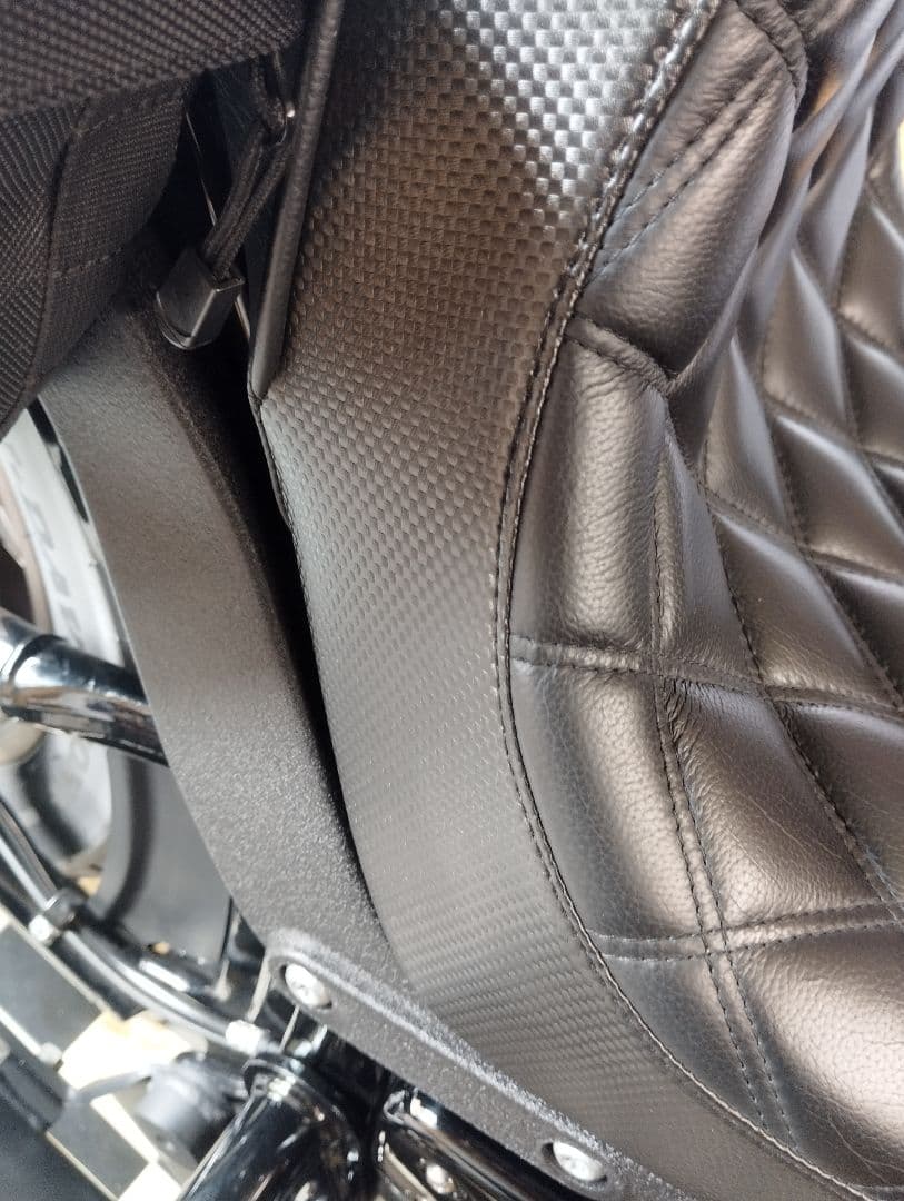 ハーレー　コルビン　BMC　シート　FXLRS