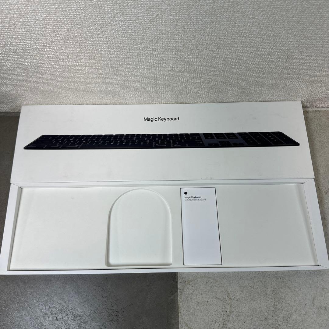 Apple 純正 A1843 Magic Keyboard テンキー付