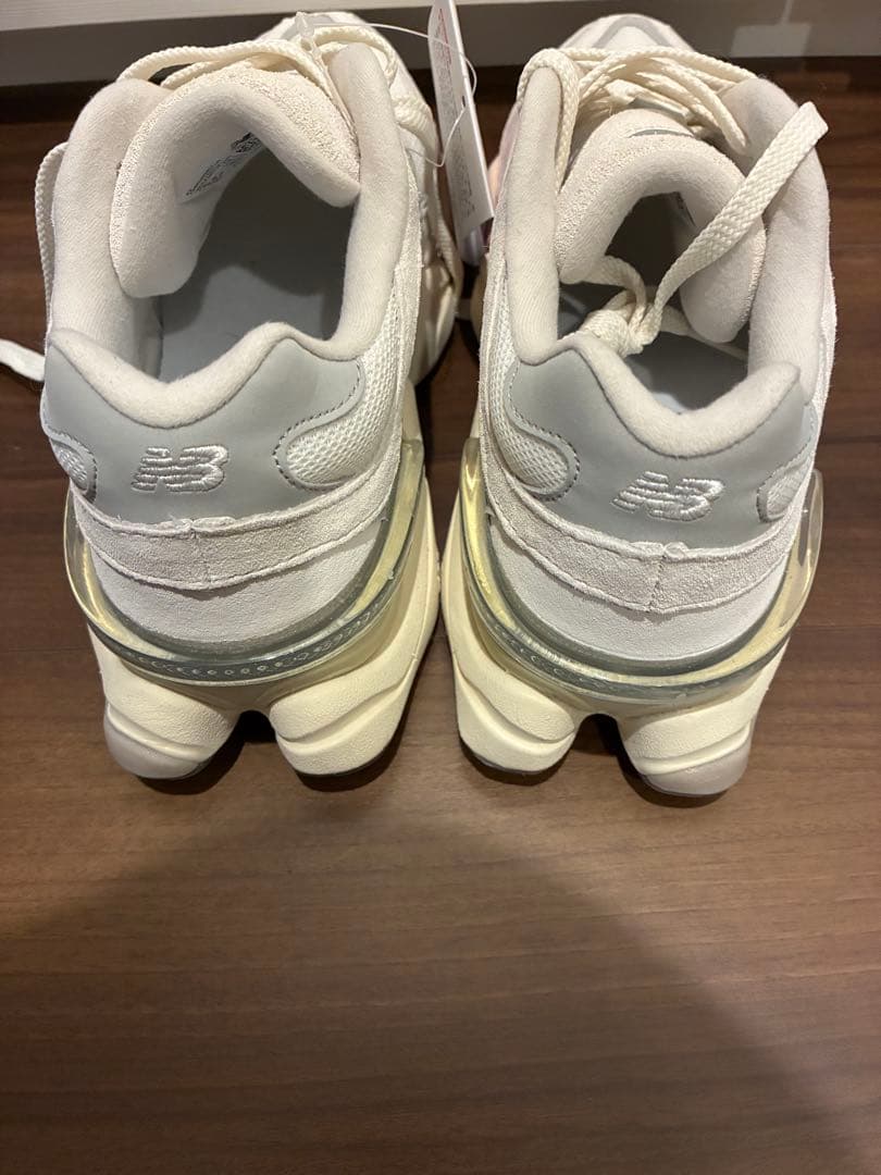 【新品】ニューバランス　9060 23cm スニーカー