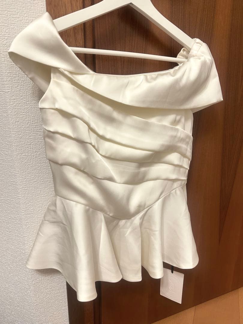 polaura ポローラ　ロマンティックサテンペプラムトップス