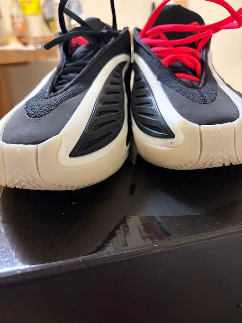 シューズ(男性用) adidas AE2