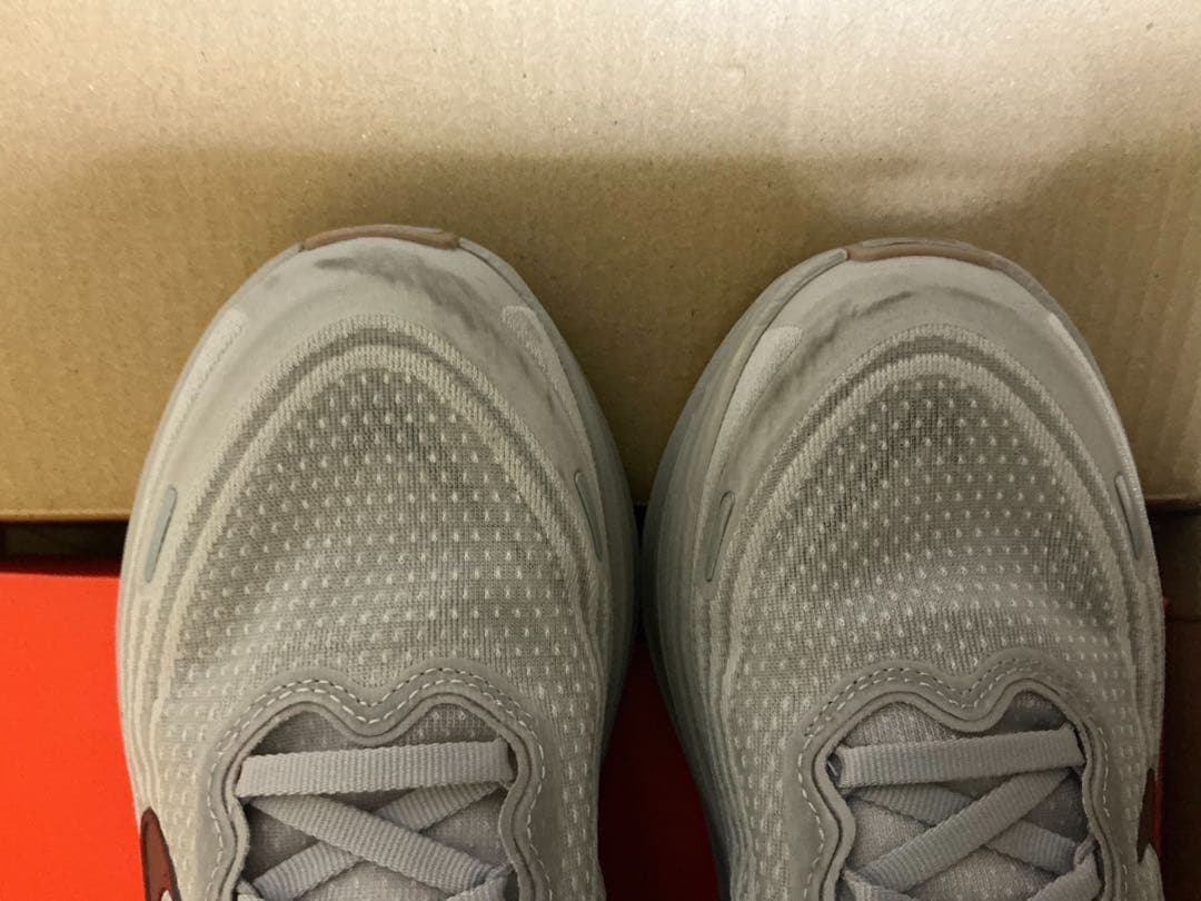 ナイキボメロプラス