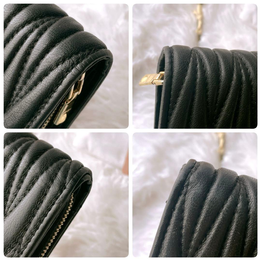 美品⭐︎miumiu マテラッセ 黒 二つ折り レザー コンパクトウォレット