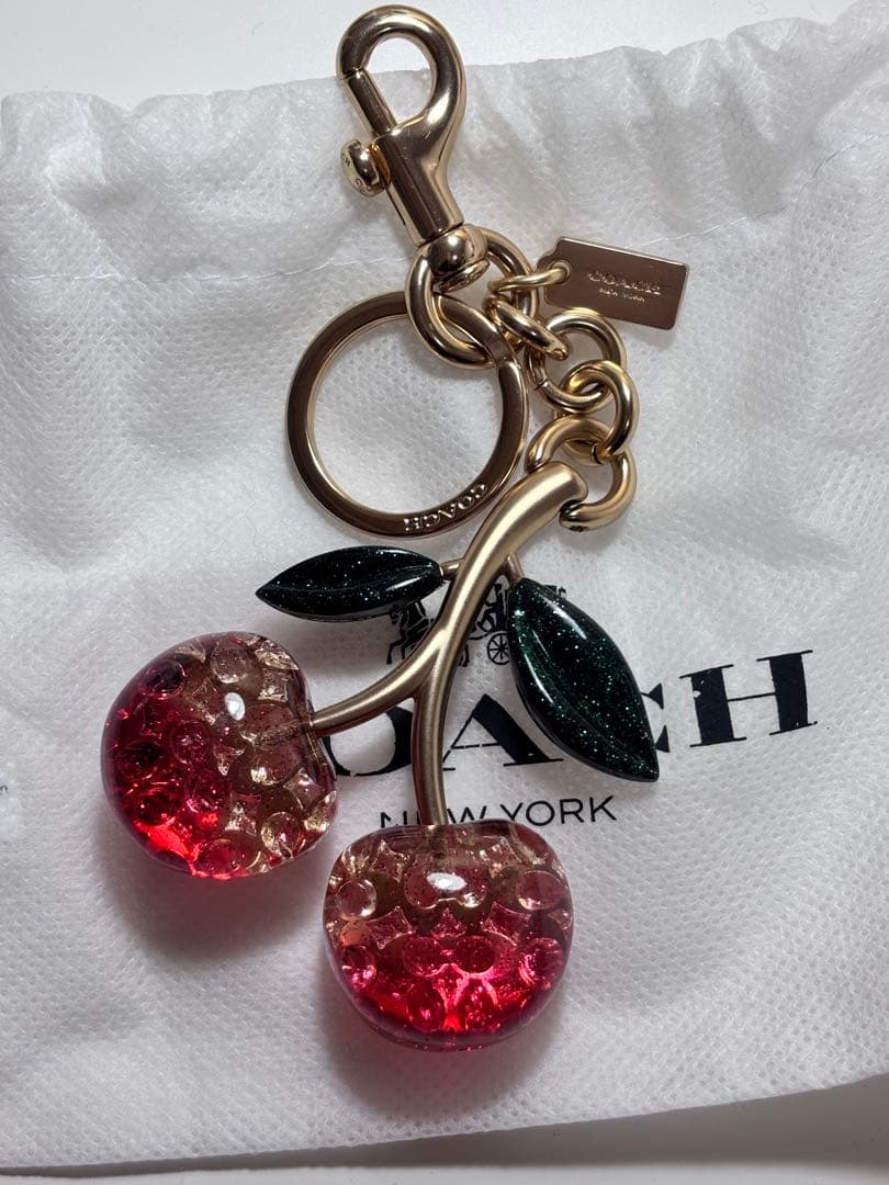 【新品未使用品】COACH キーホルダー バッグチャーム チェリー さくらんぼ