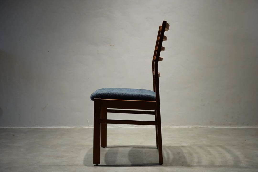 チーク材　ビンテージチェア　良好　北欧　椅子