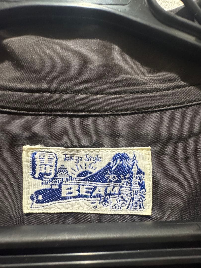 BEAMS 黒 beams別注　アラスカ　シャツ