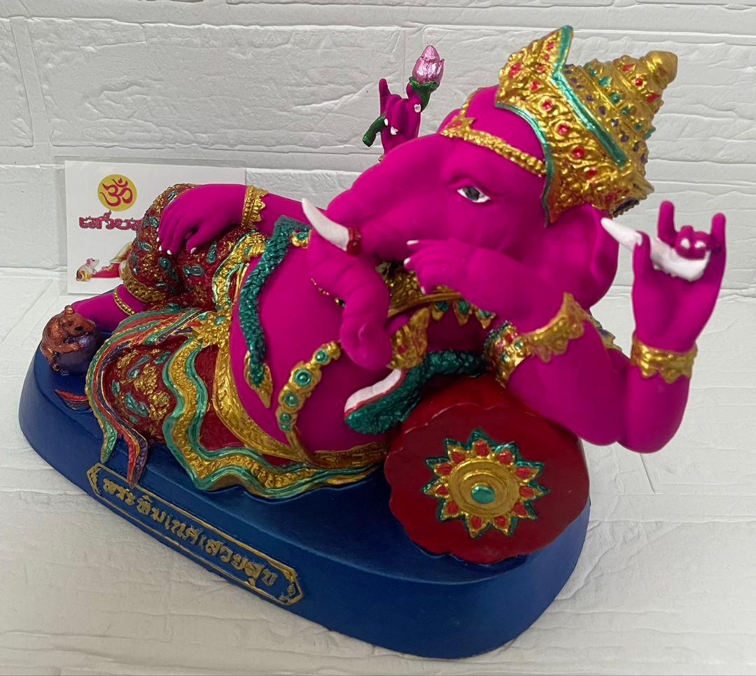 ピンクのガネーシャ像 約30cm①
