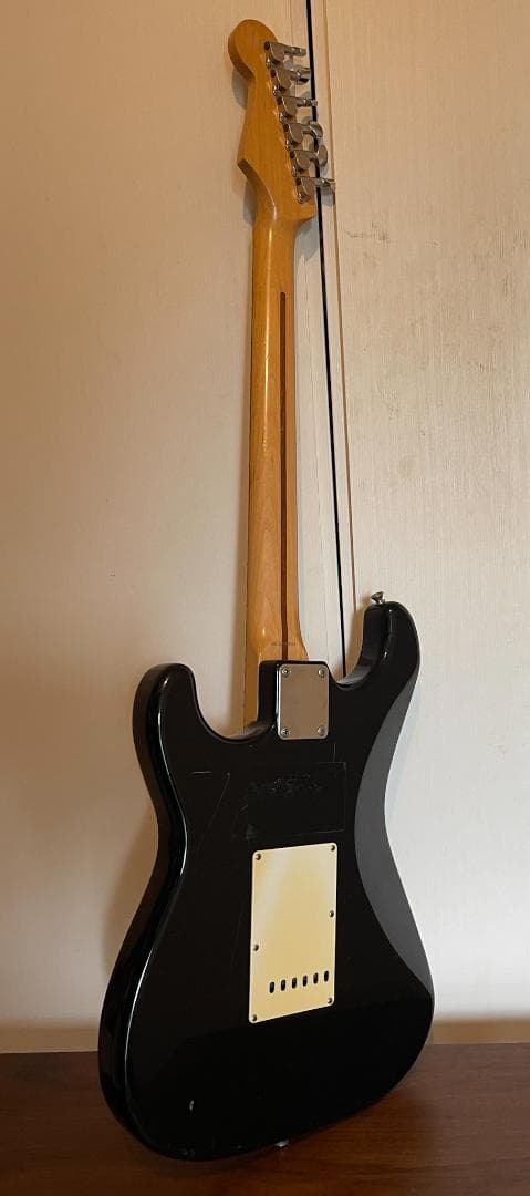 q*a様 ば*ん様 fender japan ストラトキャスター 1993-94