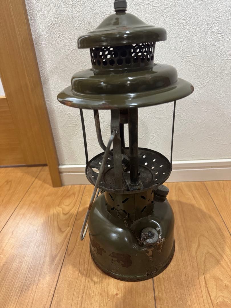 【米軍実物】GIランタン モデル252A アームストロング社製 ? 完全ジャンク