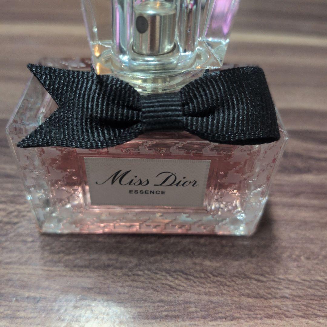 Miss Dior エッセンス　パルファン35ml