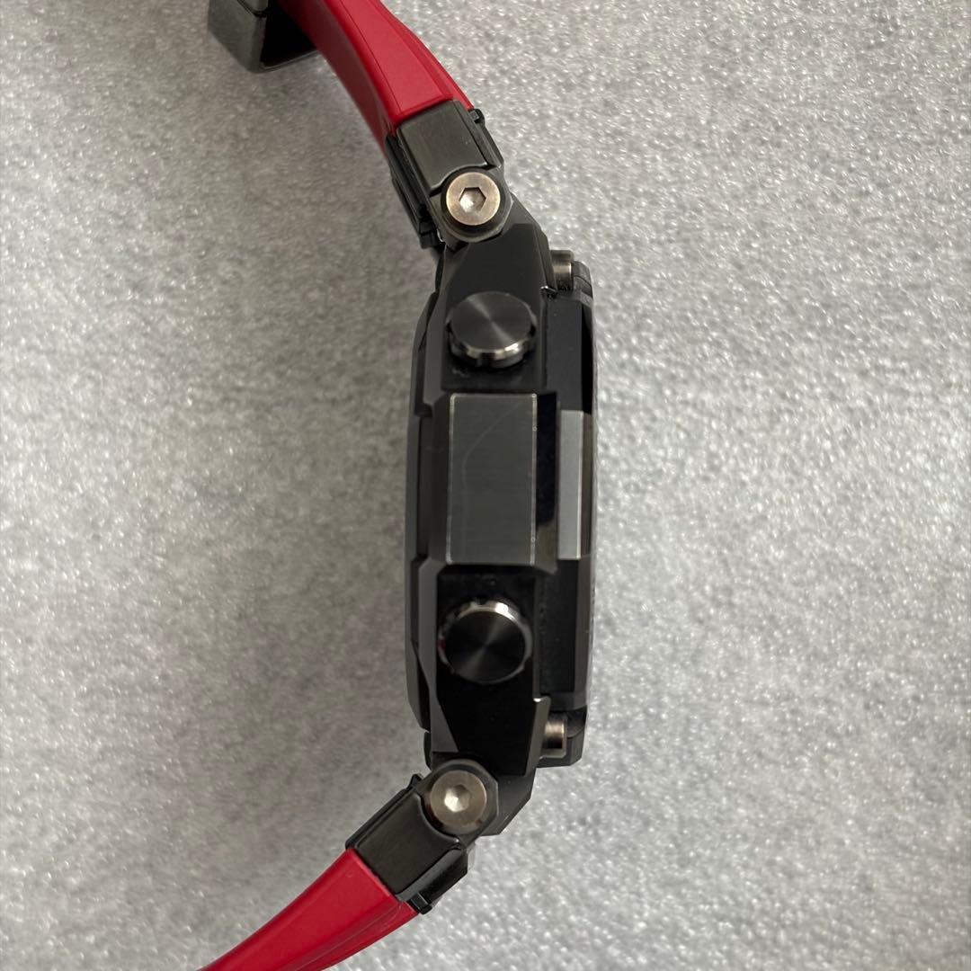 G-SHOCK MTG-B2000 黒/赤 時計