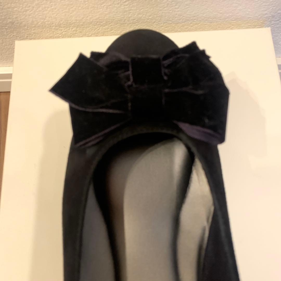 HILLS AVENUE 黒スエードリボンパンプス　23.5センチ