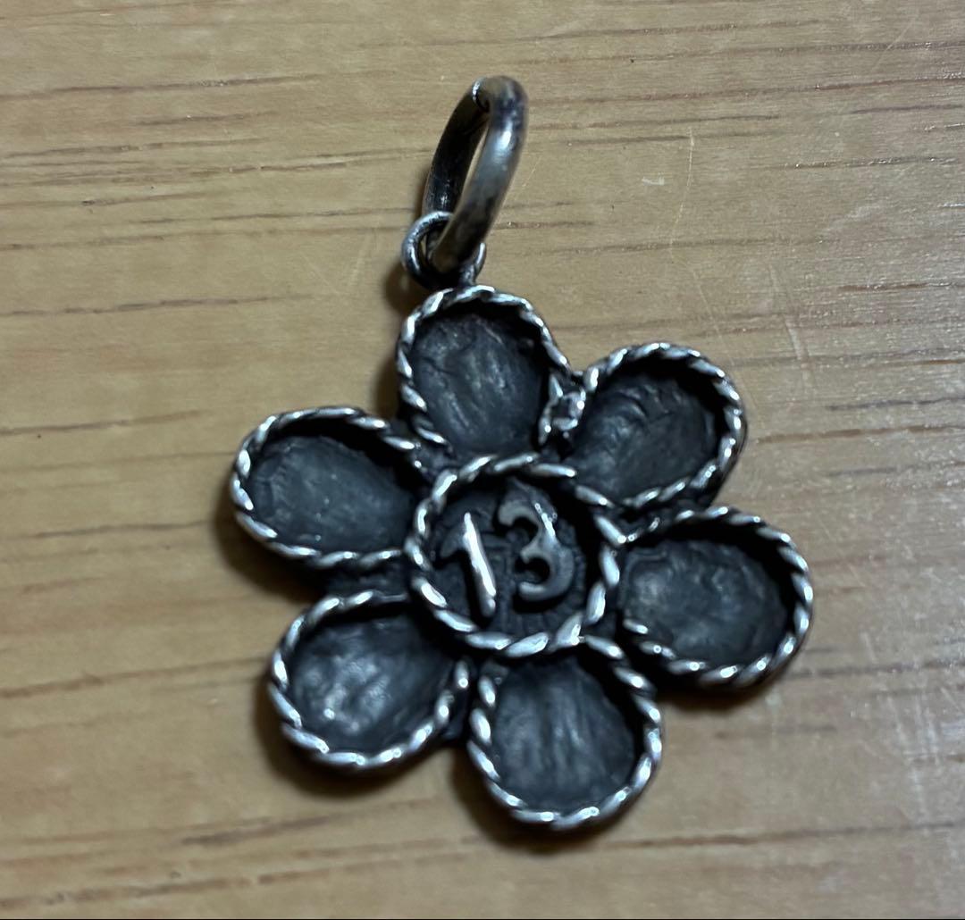 13shop 花形ネックレス