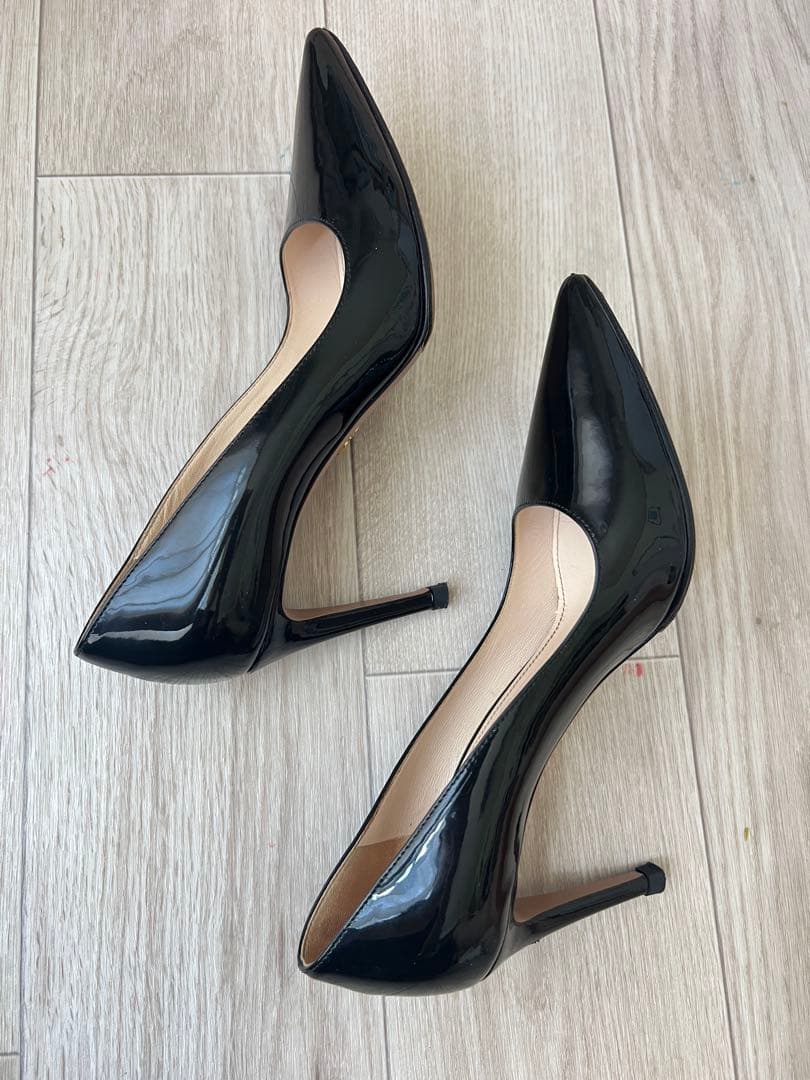 PRADA ブラック ポインテッドトゥ ハイヒール 36.5