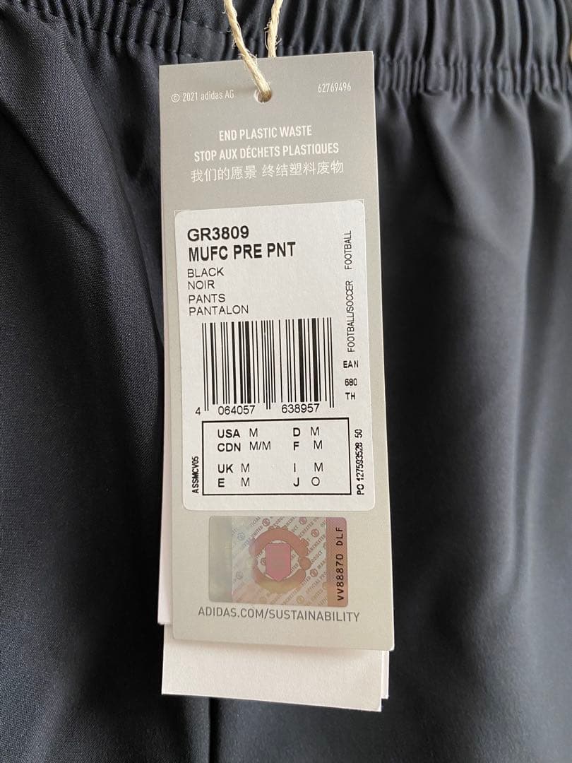 【未使用品】21-22 マンチェスターユナイテッドプレゼンテーションスーツ