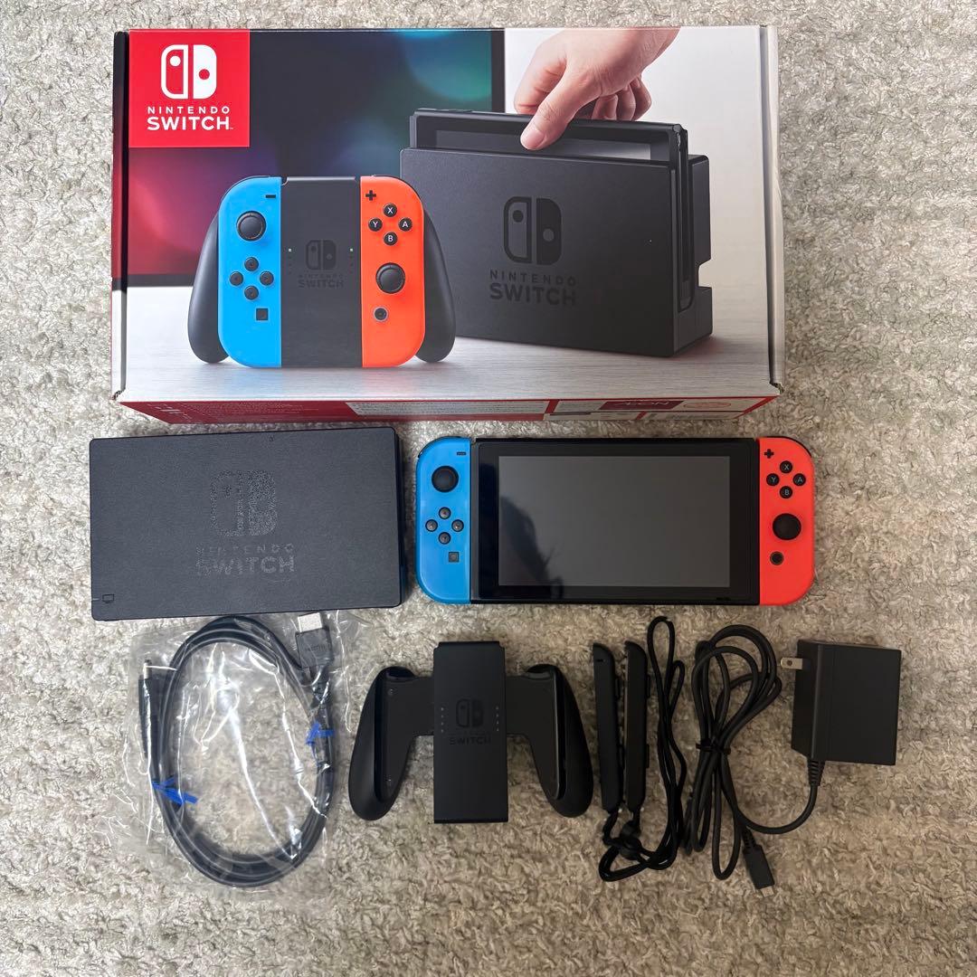 Nintendo Switch (L)ブルー/(R)レッド