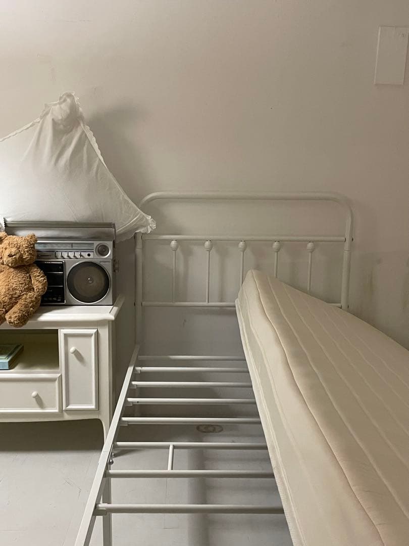 シングルベッドホワイト　マットレス付き大阪　引き取り限定