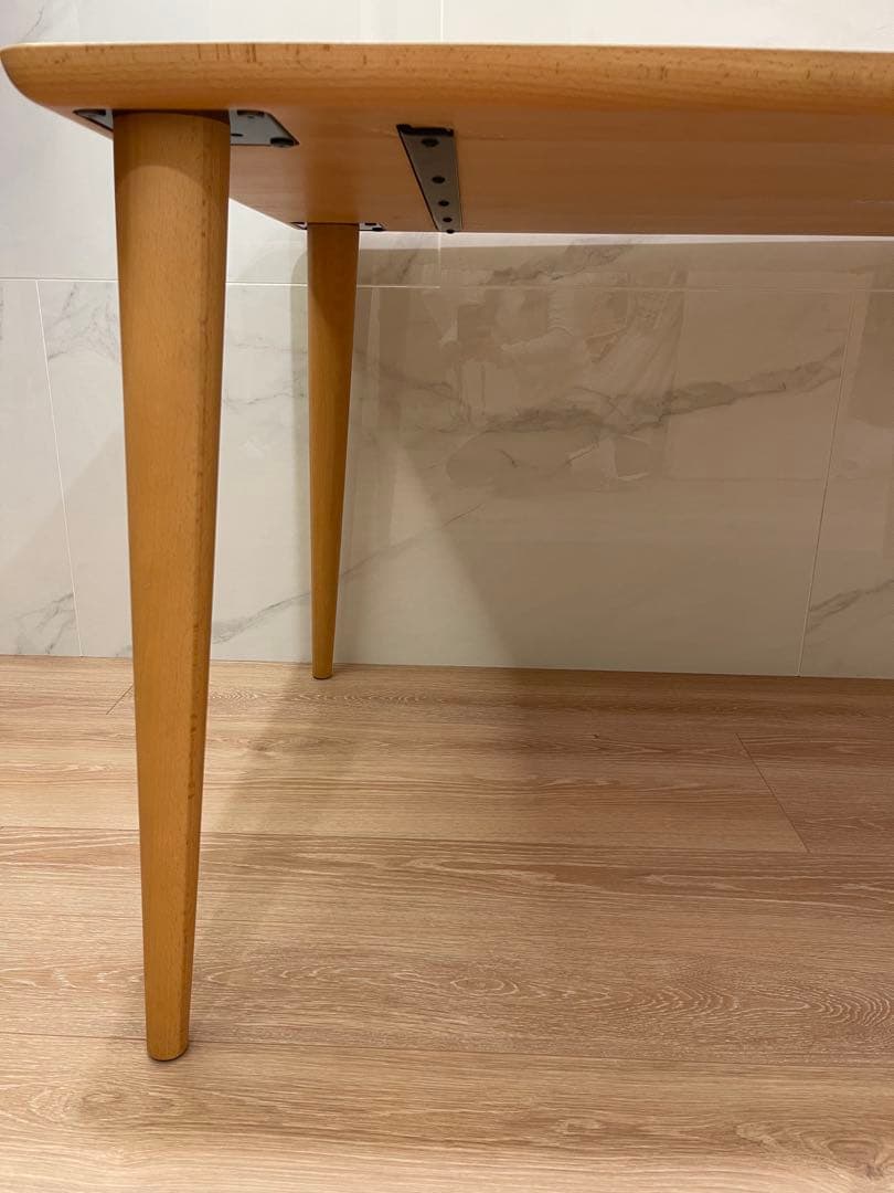 飛騨産業◆保証書あり◆傷あり◆ダイニングテーブル 135cm