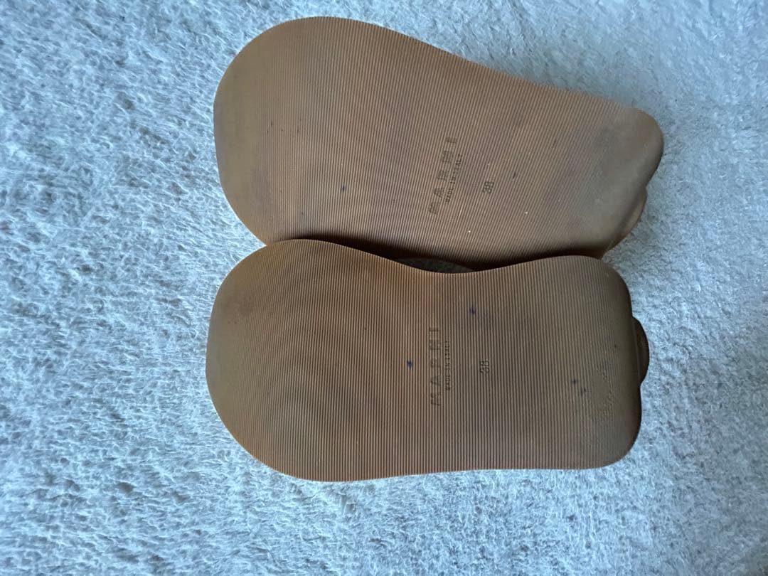 マルニスニーカー