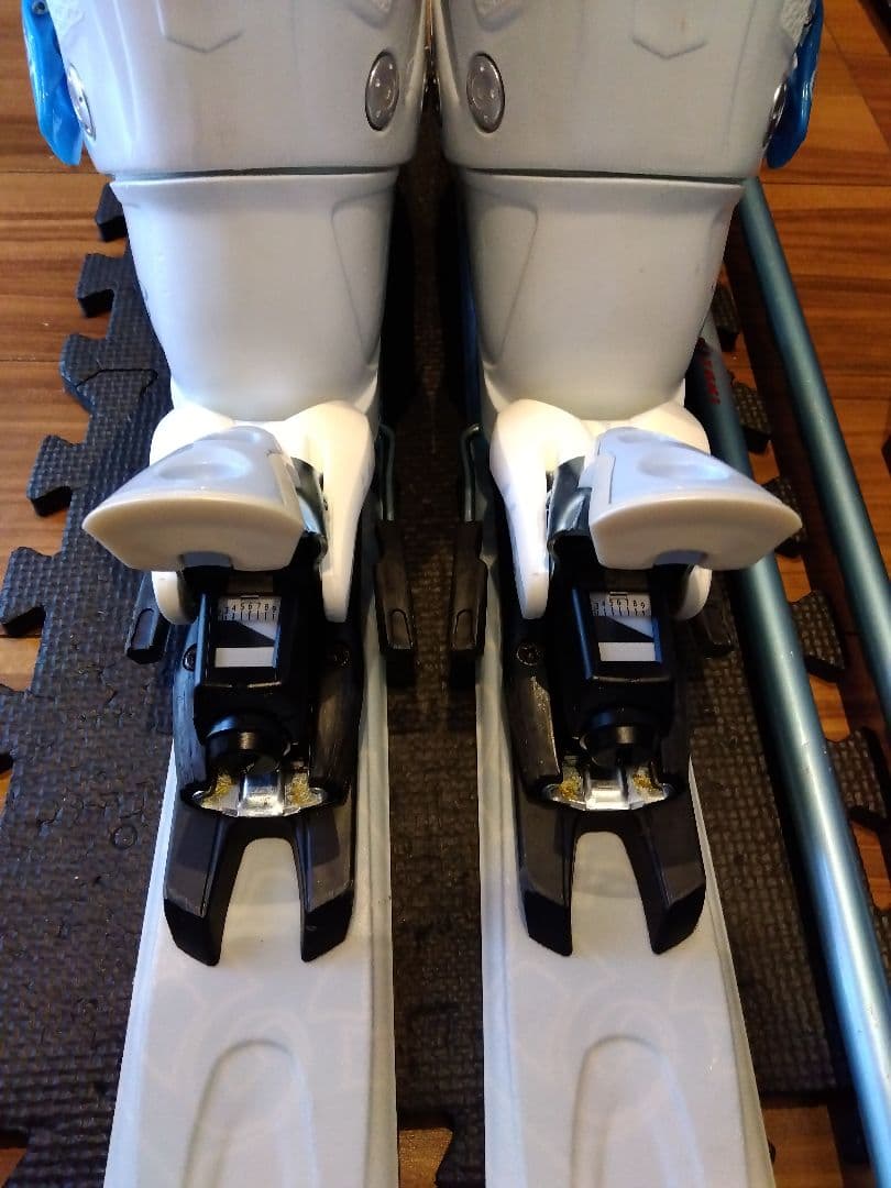 【ハイエンド】 ATOMIC 学生・レディース スキーセット メンテ・WAX済✔