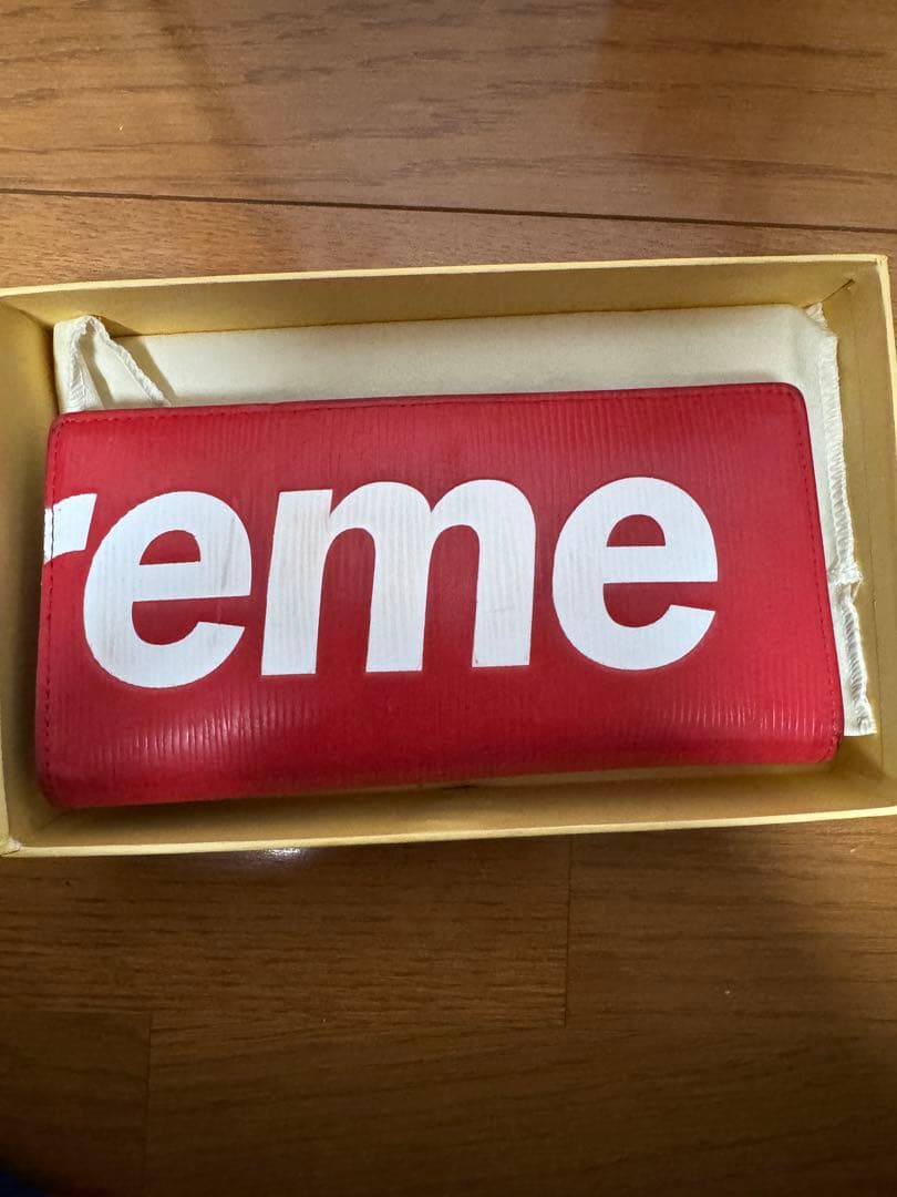 ルイ・ヴィトン スプリーム 長財布