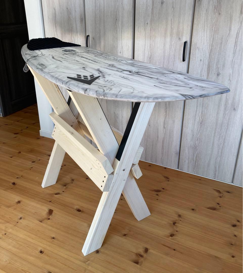 値下げ！開閉式！木製サーフボード用メンテナンススタンド　ボードスタンドサーフィン