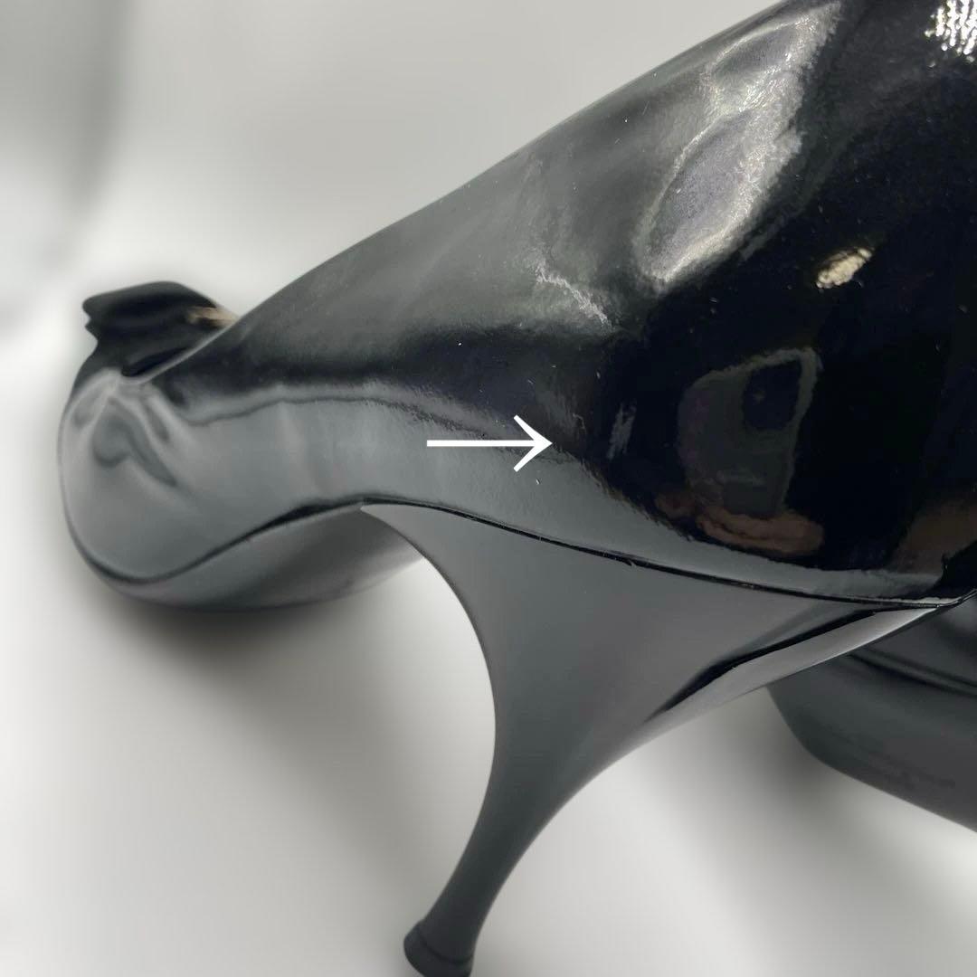 美品❤️フェラガモ　パンプス　23.5cm 6.5 ヒール　ヴァラ　リボン　黒　靴