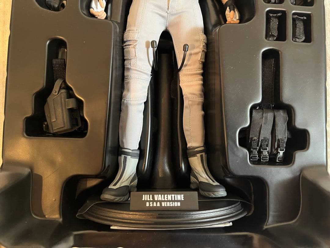バイオハザード5 ジル・バレンタイン BSAA VERSION　フィギュア