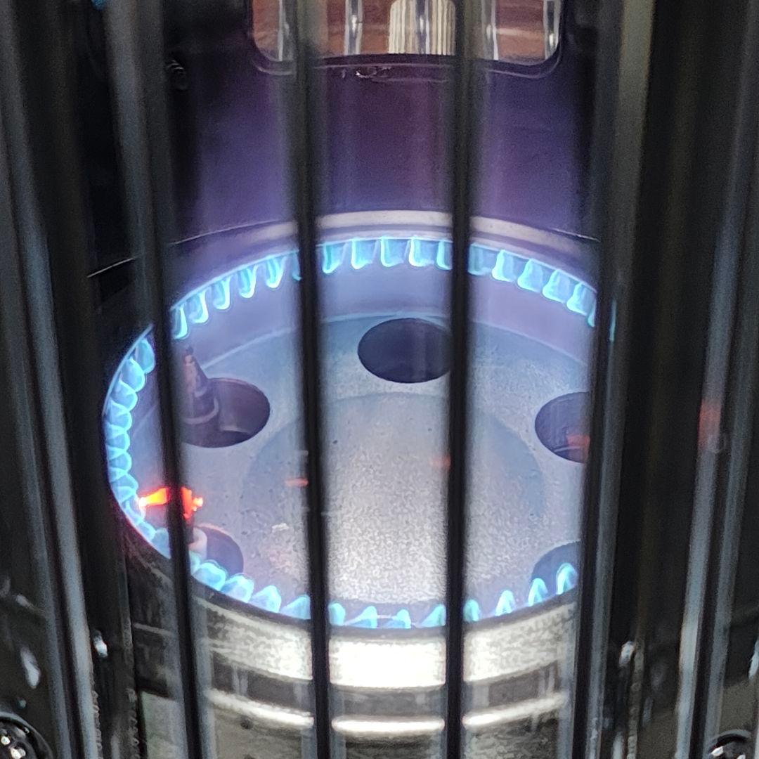 イワタニ　カセットガスストーブ　マル暖　マルチヒーター　CB-STV-MRD