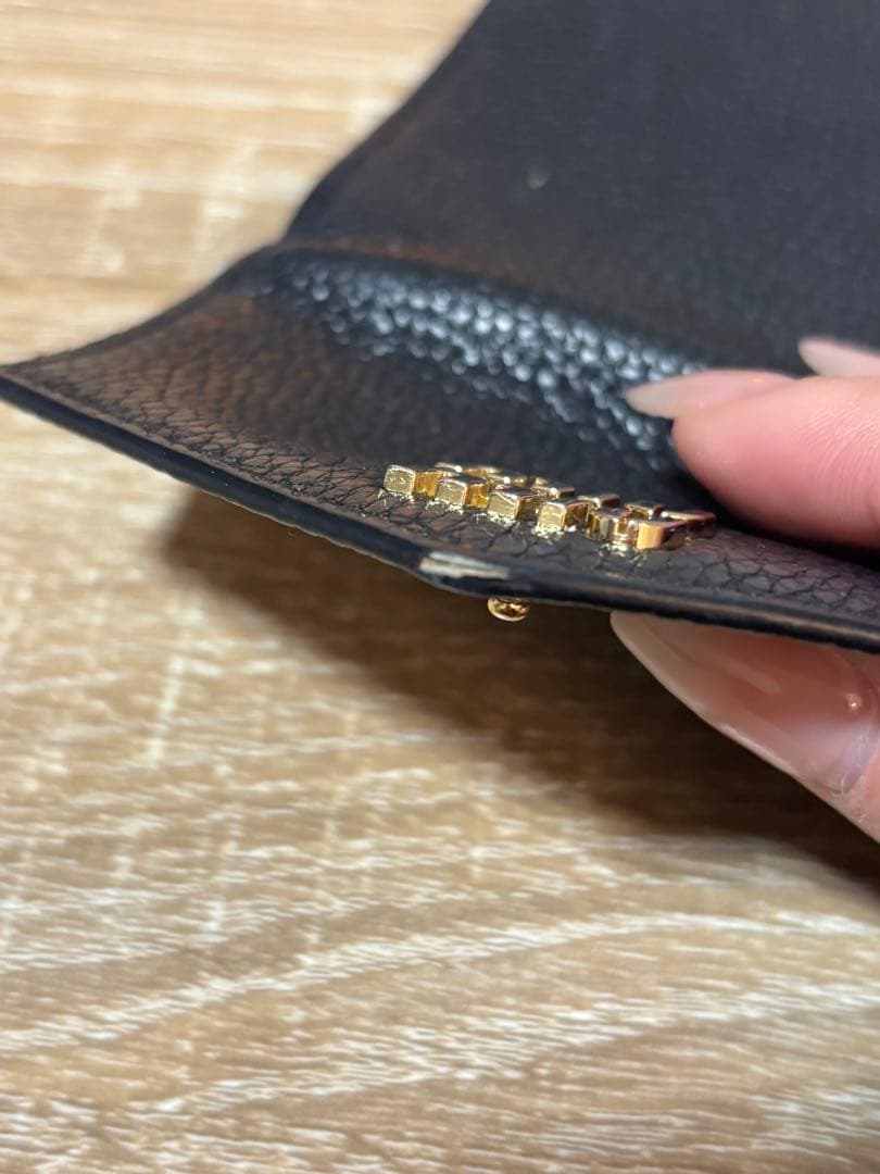 MIUMIU 三つ折財布