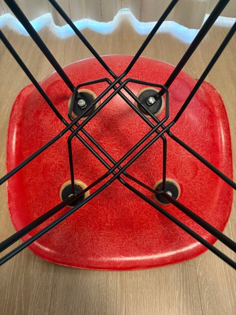 モダニカ　サイドシェルチェア　イームズ　エッフェルベース　MODERNICA