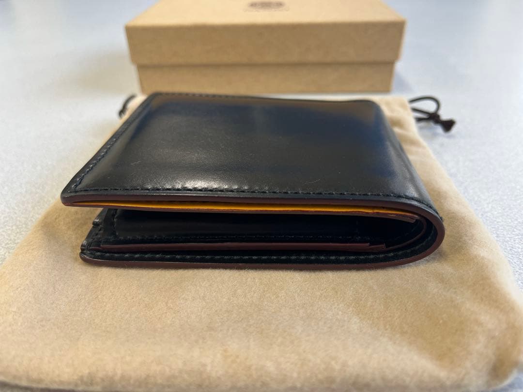 GANZO シェルコードバン 2 小銭入れ付き二つ折り財布　ブラック