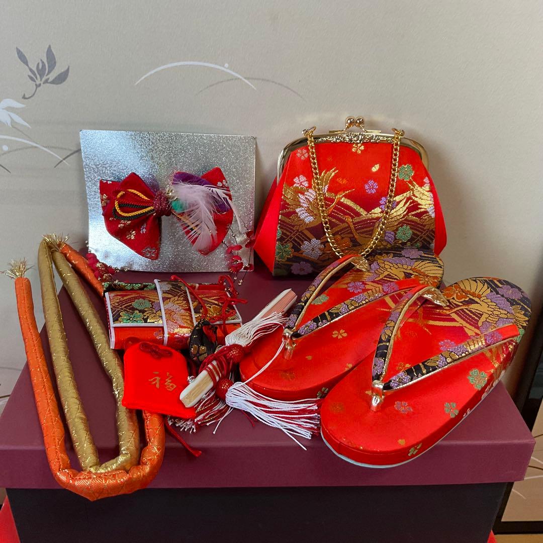 【美品】七歳　七五三鶴と花柄の草履バック小物セット