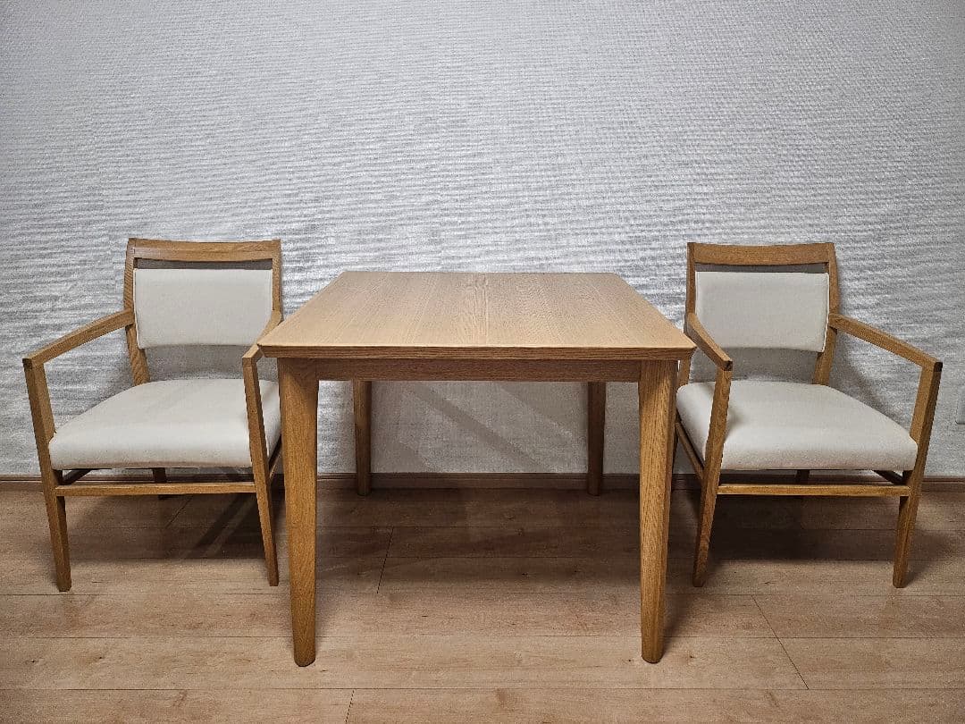 ニトリ木製ダイニングテーブルと椅子2脚セット