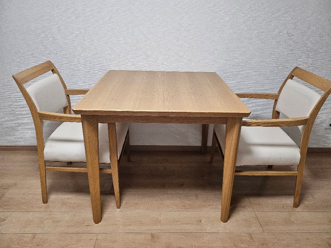 ニトリ木製ダイニングテーブルと椅子2脚セット