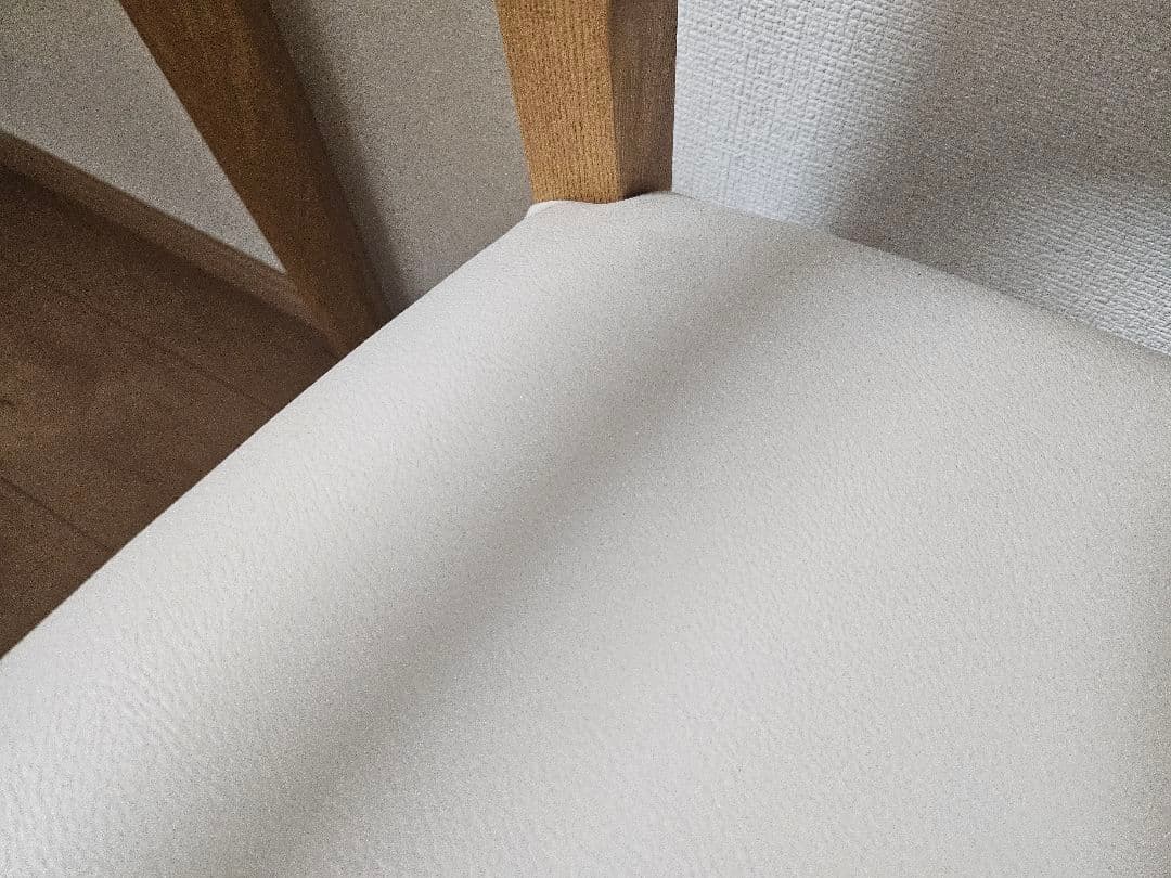 ニトリ木製ダイニングテーブルと椅子2脚セット