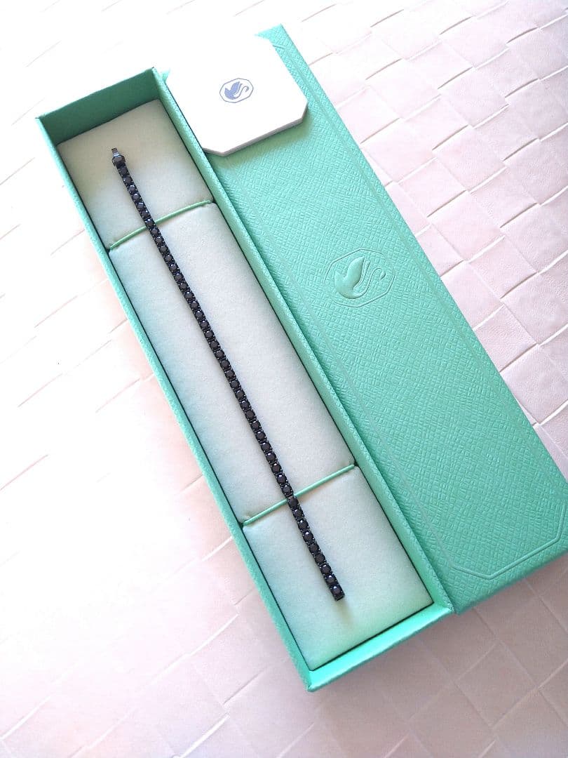 スワロフスキー新品 Matrix Tennis ブレスレット Swarovski