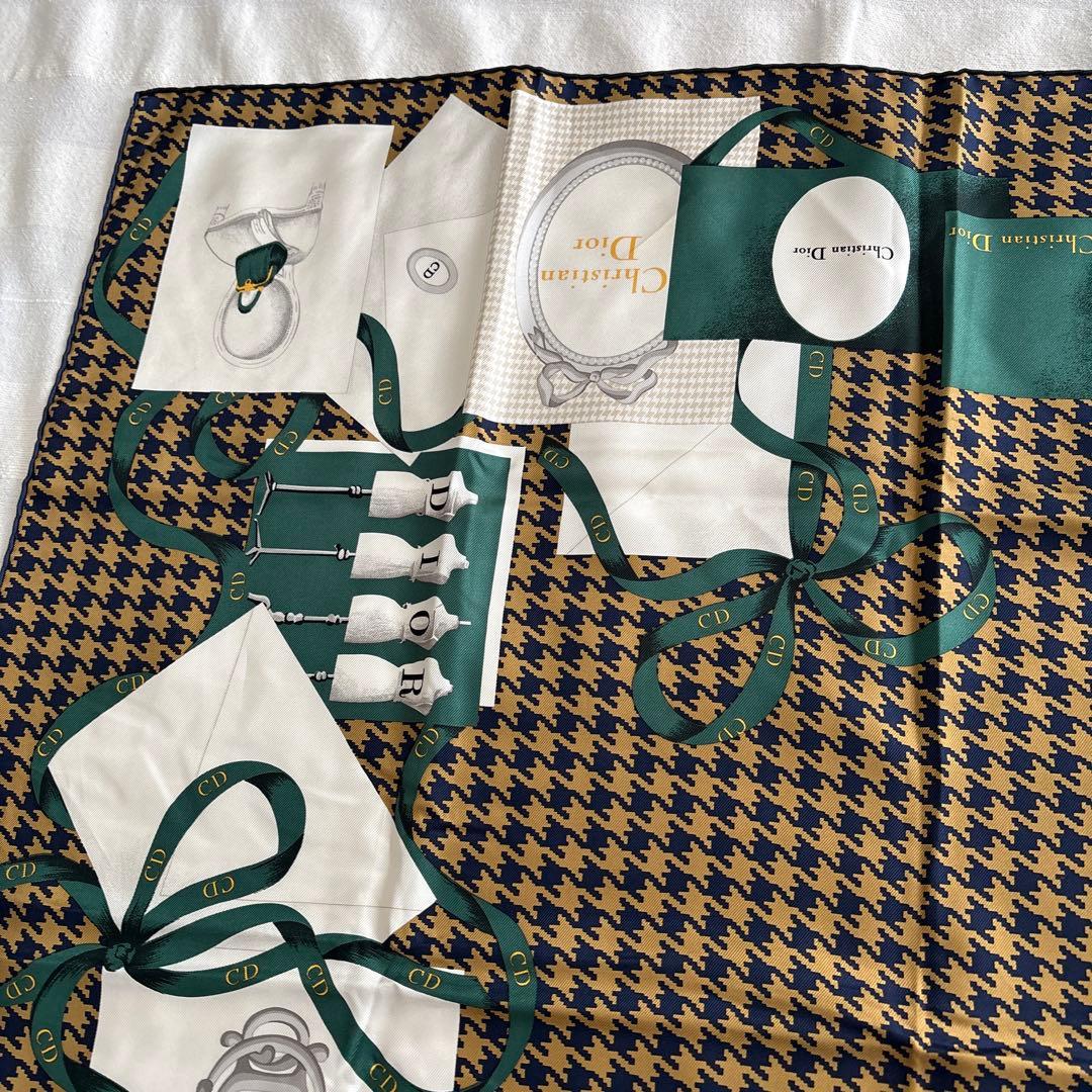 イタリア製　Christian Dior シルク　スカーフ　千鳥格子　ディオール