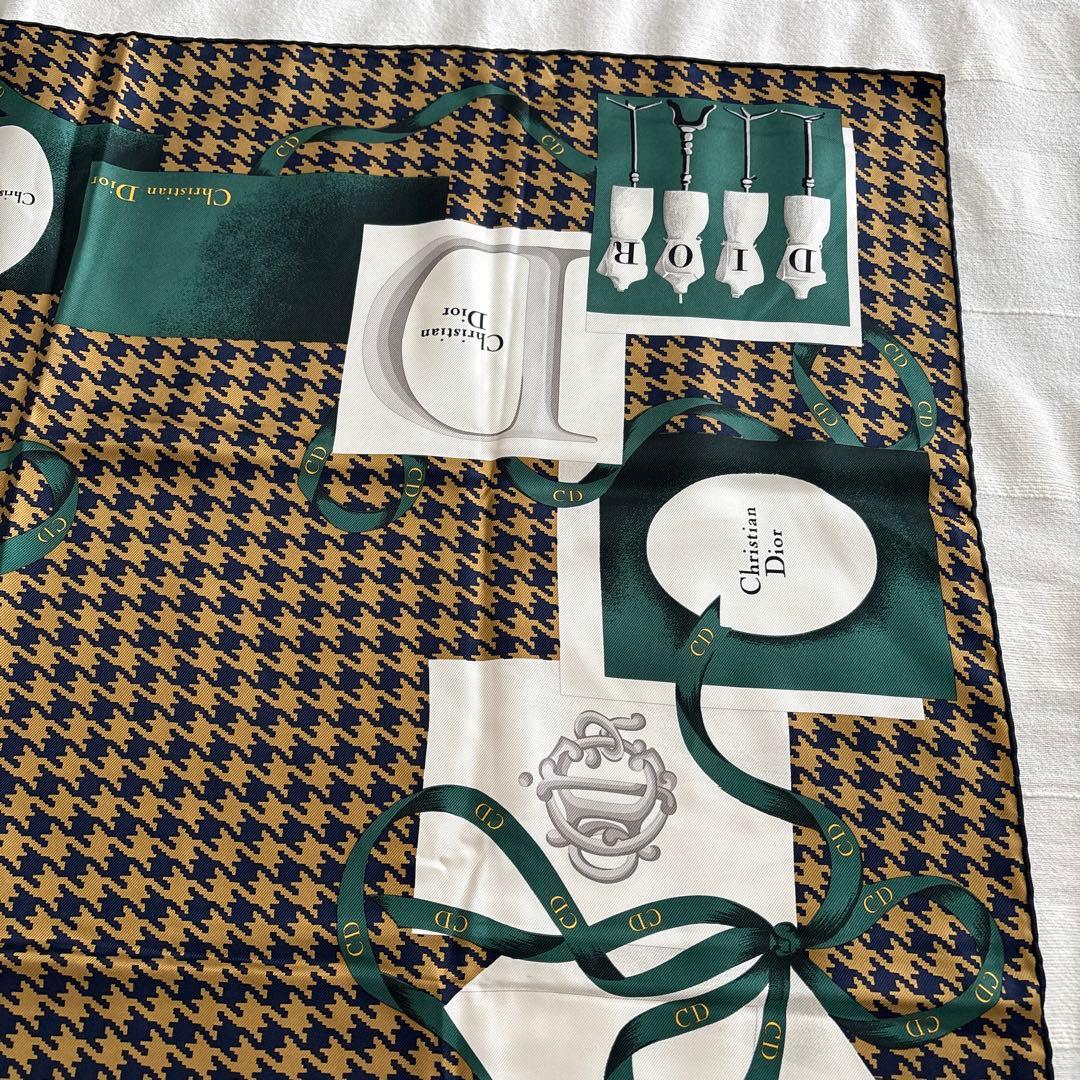 イタリア製　Christian Dior シルク　スカーフ　千鳥格子　ディオール