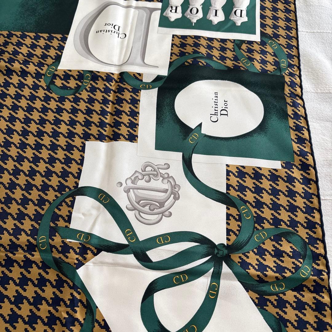 イタリア製　Christian Dior シルク　スカーフ　千鳥格子　ディオール